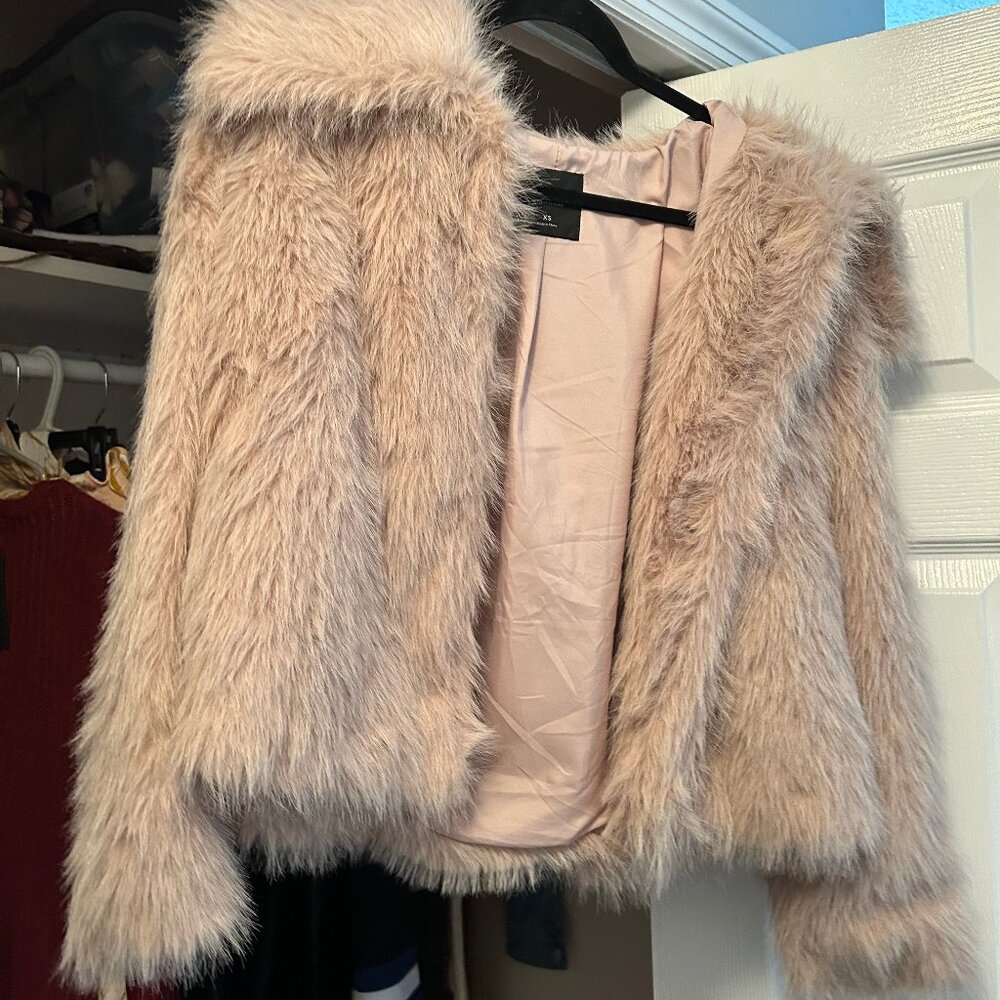 Simply Vera Vera Wang Women's Cropped Faux-Fur Coat